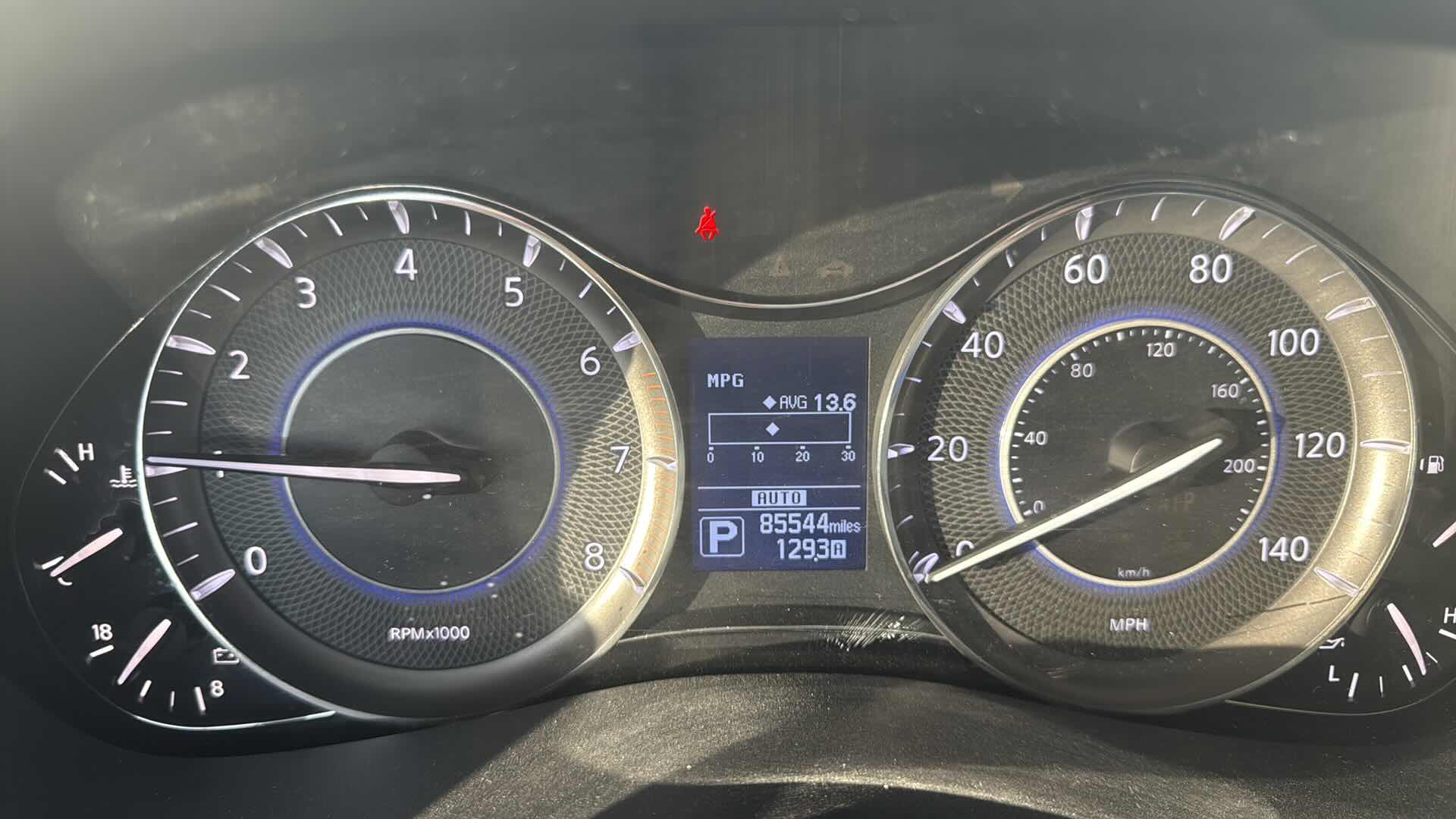 Used 2017 INFINITI QX80 4WD w/ Driver Assistance Package image 10