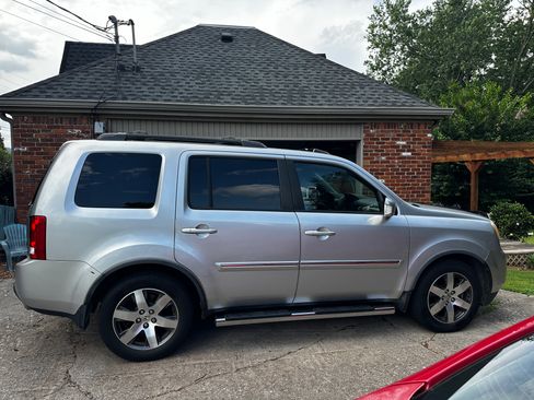 Used 2012 Honda Pilot Touring image 2