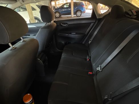 Used 2016 Nissan Sentra S image 10