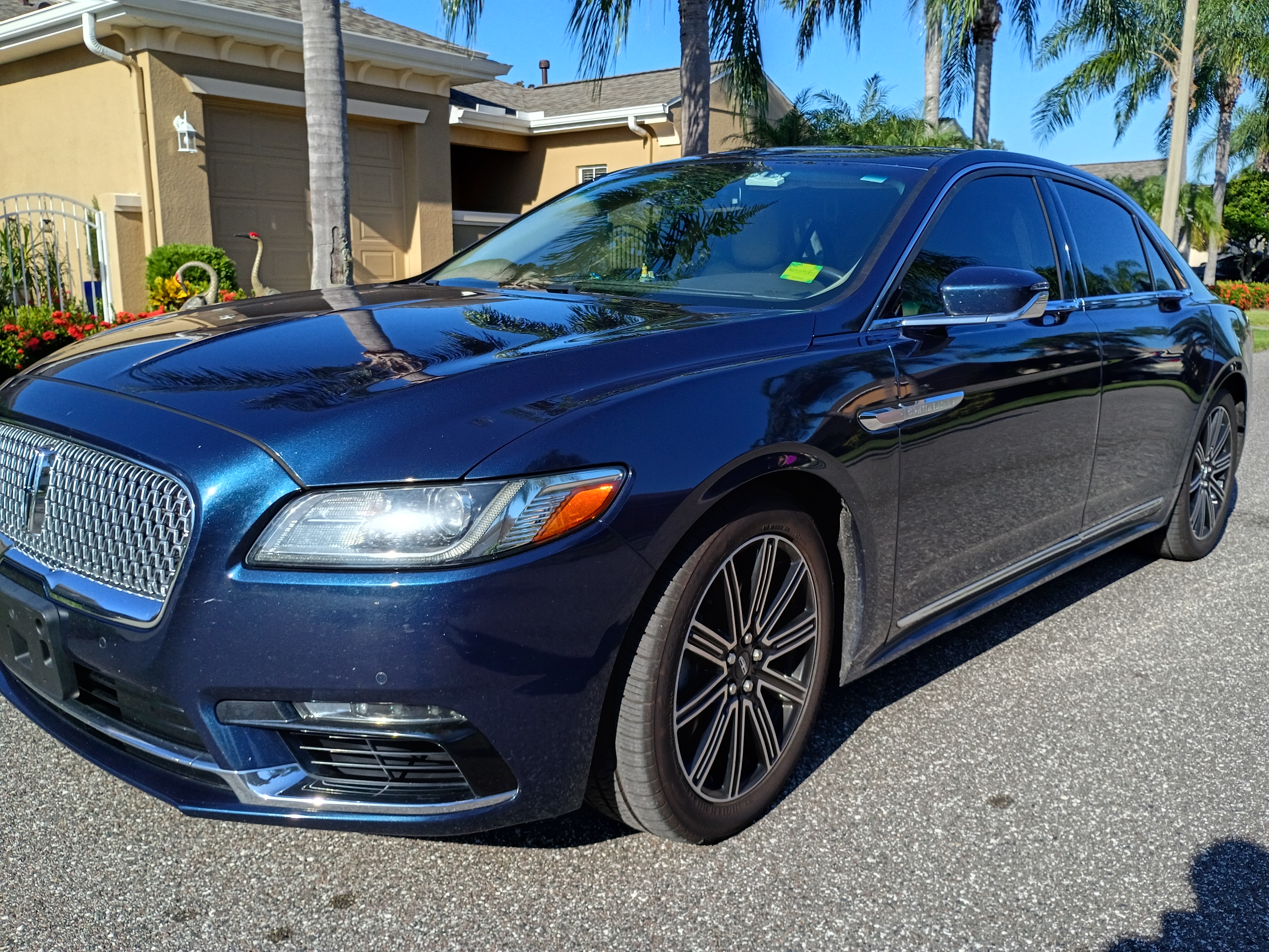 Used 2017 Lincoln Continental Reserve w/ Climate Package AWD/4WD image 2