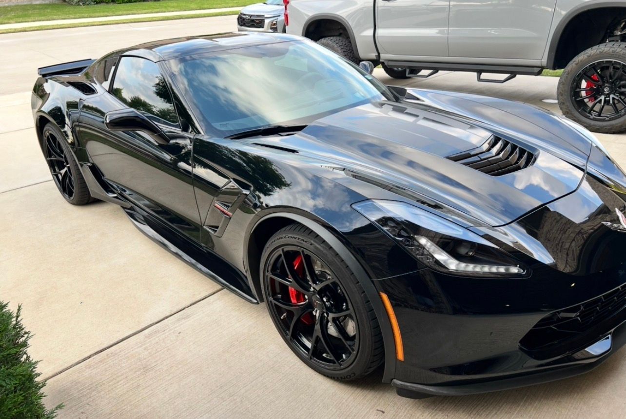Used 2018 Chevrolet Corvette Grand Sport RWD image 2