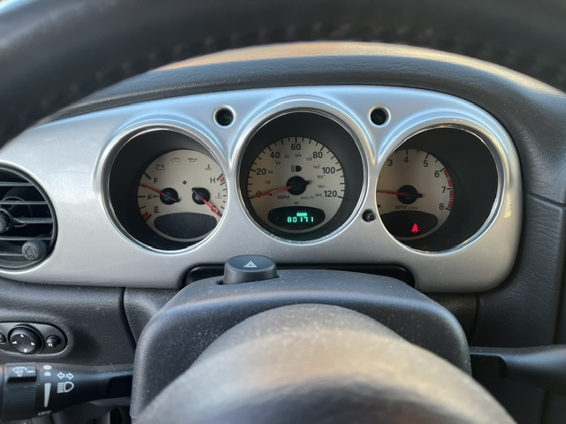 Used 2003 Chrysler PT Cruiser Limited FWD image 1