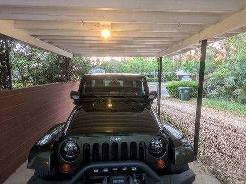 Used 2007 Jeep Wrangler Unlimited Sahara image 2