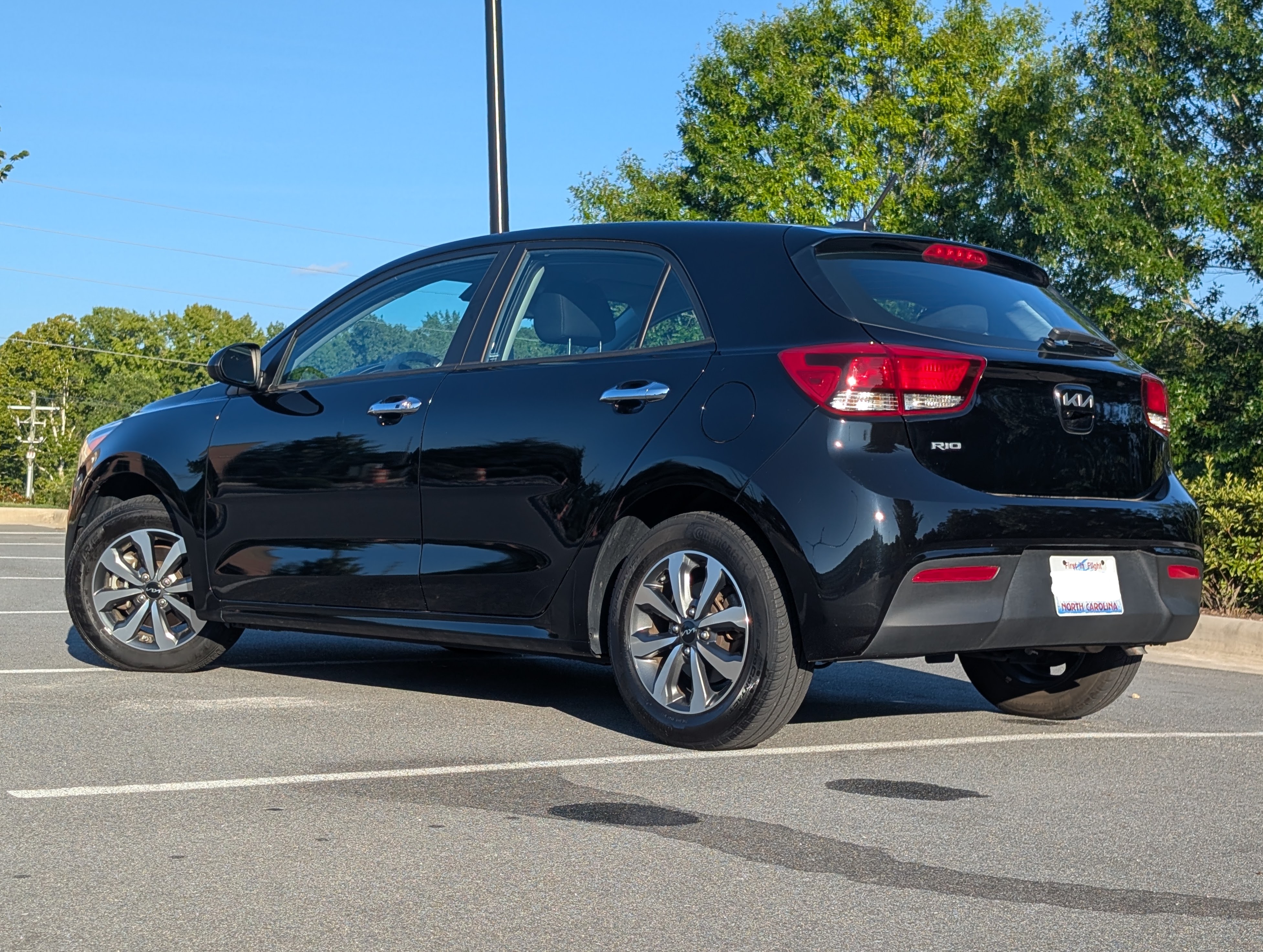 Used 2023 Kia Rio S w/ Technology Package FWD image 2