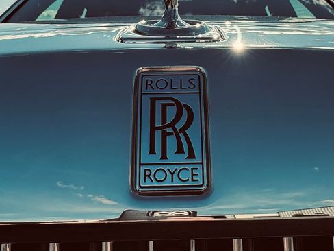 Used 2022 Rolls-Royce Phantom Sedan w/ The Phantom Package image 9