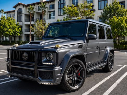 Used 2016 Mercedes-Benz G 63 AMG 4MATIC image 2