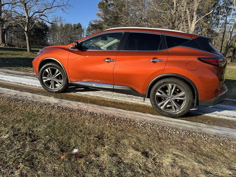 Used 2019 Nissan Murano Platinum image 1