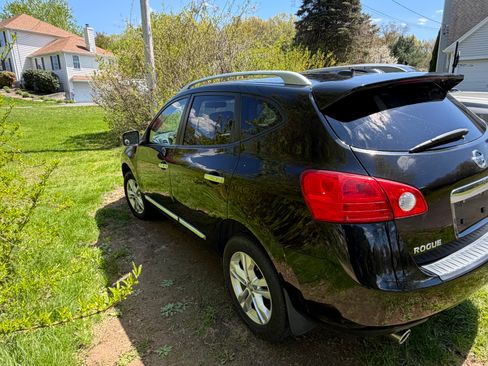 Used 2013 Nissan Rogue SV w/ Premium Pkg AWD/4WD image 5