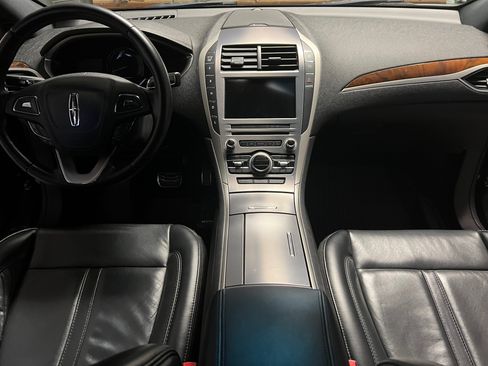 Used 2019 Lincoln MKZ Reserve w/ Reserve Plus Package image 10