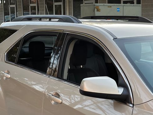 Used 2016 Chevrolet Equinox LT w/ Convenience Package image 14