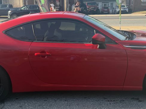 Used 2013 Subaru BRZ Premium w/ Popular Pkg 2C image 4