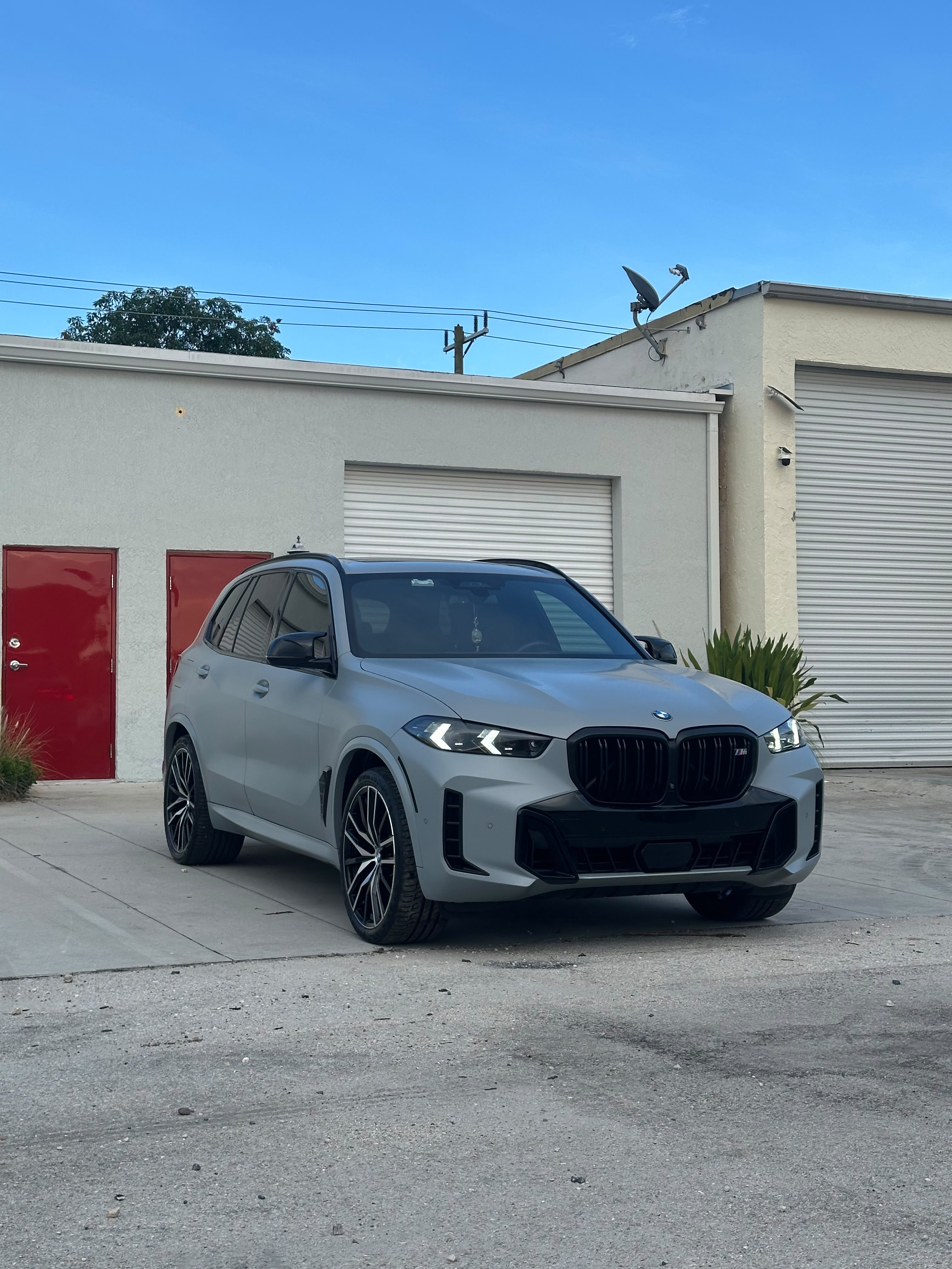 Used 2024 BMW X5 M60i AWD/4WD image 6