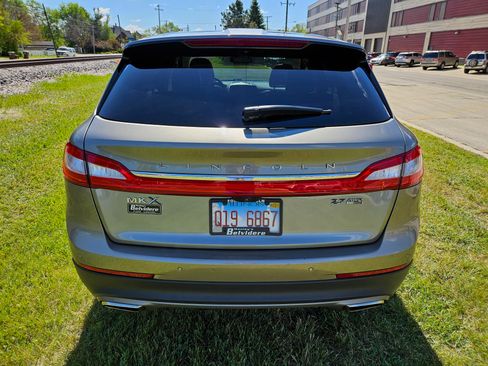 Used 2016 Lincoln MKX Reserve w/ Technology Package AWD/4WD image 6