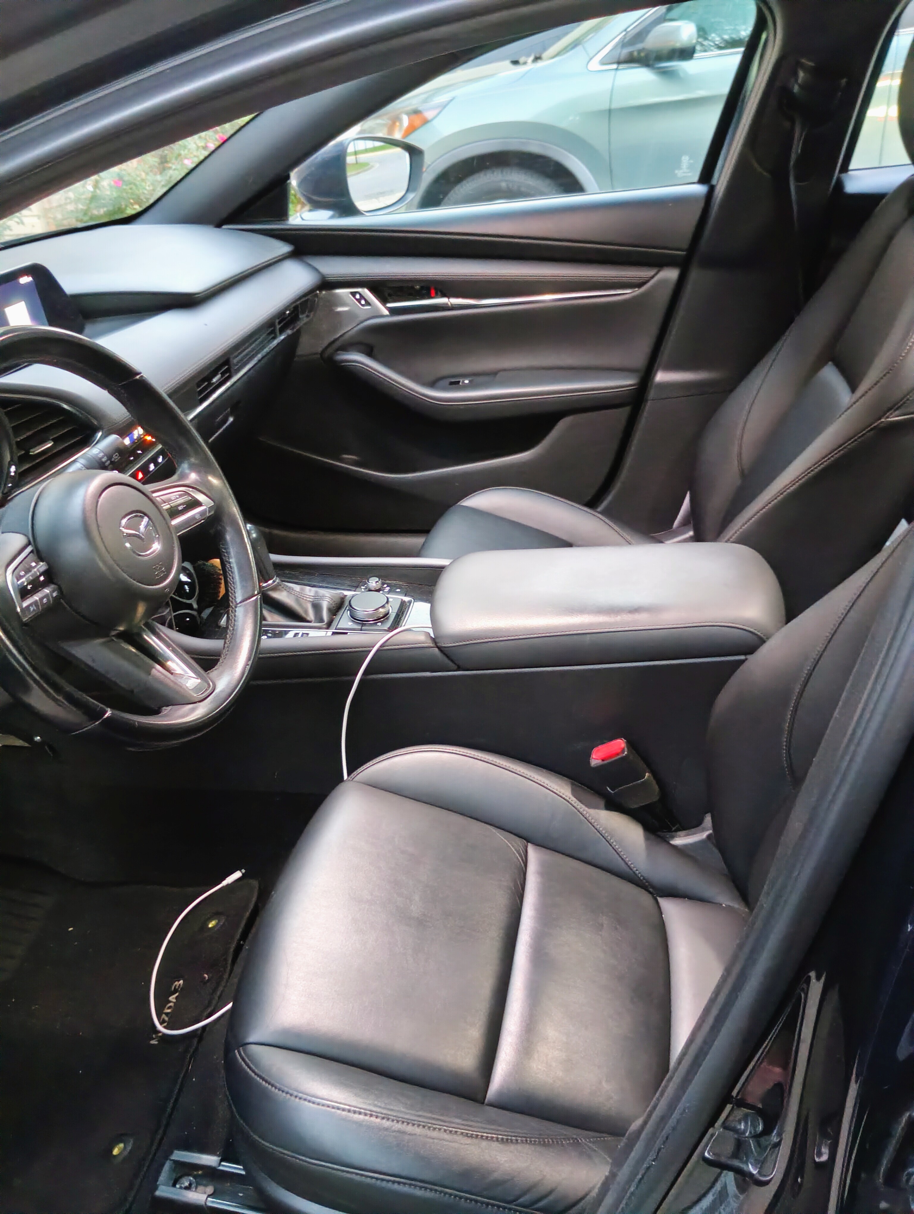 Used 2020 MAZDA MAZDA3 AWD Hatchback w/ Preferred Pkg image 6