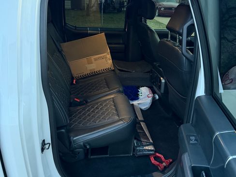 Used 2019 Ford F150 XLT w/ Equipment Group 302A Luxury image 9