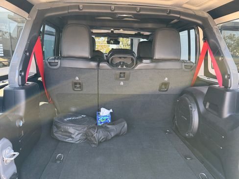 Used 2023 Jeep Wrangler Unlimited Rubicon 392 image 17