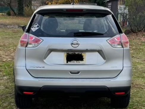 Used 2016 Nissan Rogue S image 6