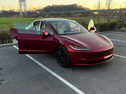 Used 2024 Tesla Model 3 Long Range image 14