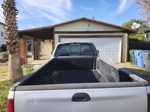 Used 2001 Ford F150 2WD Regular Cab image 4