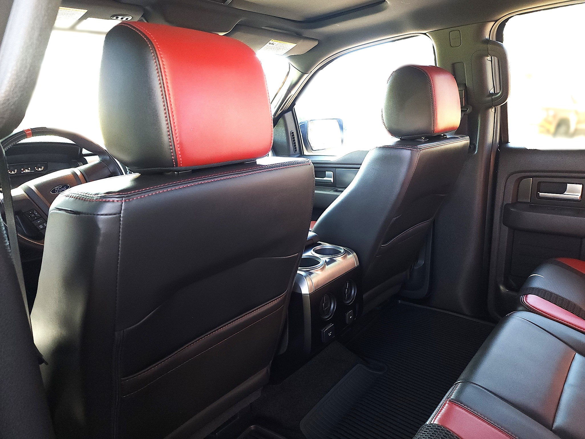 Used 2014 Ford F150 Raptor w/ Equipment Group 801A Luxury AWD/4WD image 9