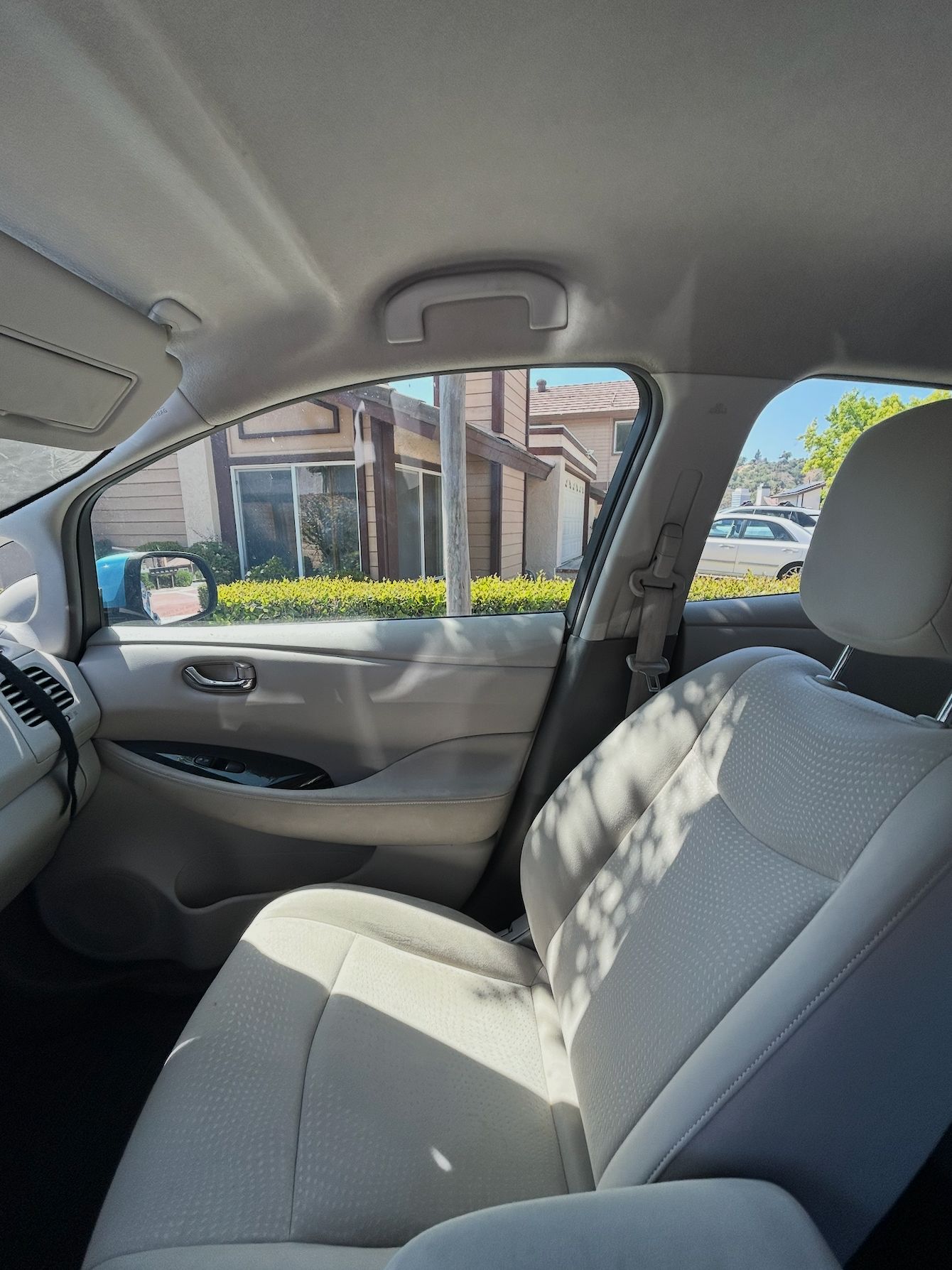 Used 2011 Nissan Leaf SV FWD image 10