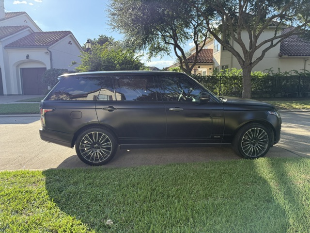 Used 2020 Land Rover Range Rover Long Wheelbase Autobiography AWD/4WD image 1