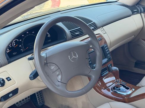 Used 2004 Mercedes-Benz CL 55 AMG image 10