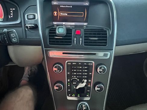 Used 2015 Volvo XC60 T5 Premier Plus image 16