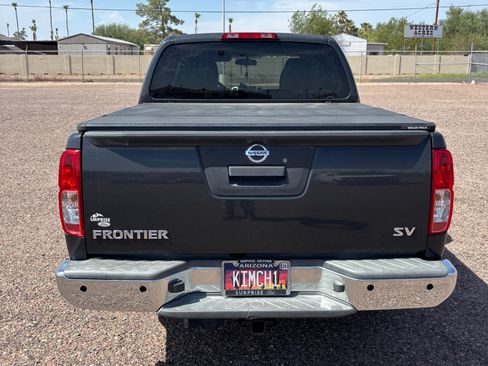 Used 2013 Nissan Frontier SV RWD image 8