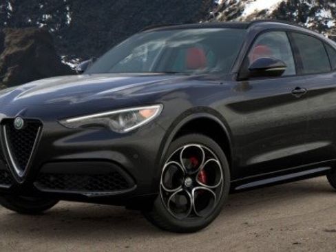 Used 2021 Alfa Romeo Stelvio Sprint w/ Nero Edizione image 9