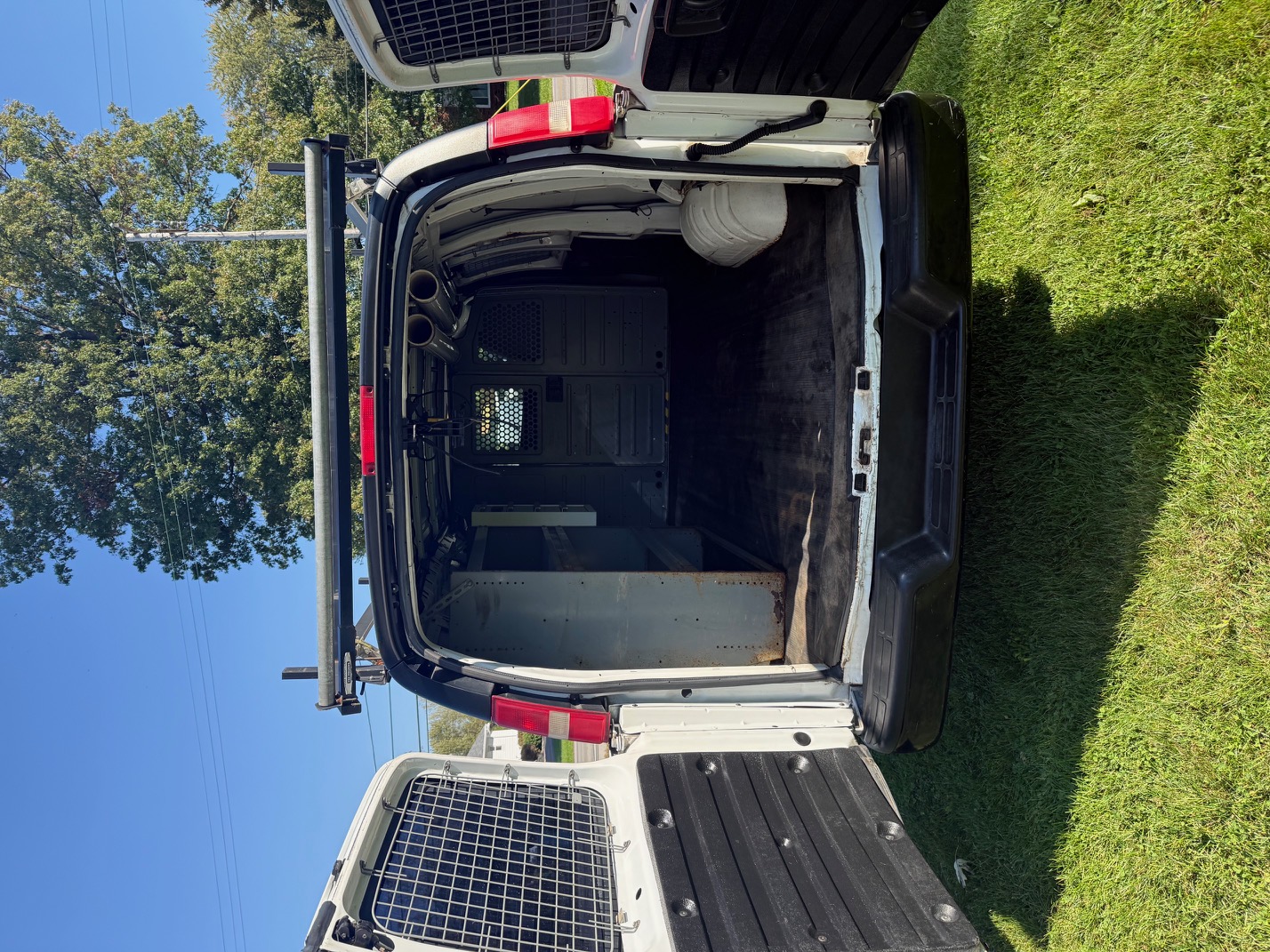 Used 2014 Chevrolet Express 1500 RWD image 6