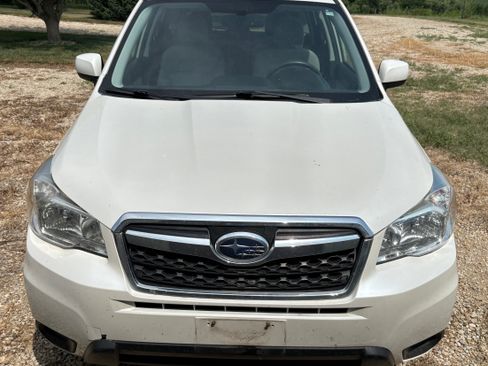 Used 2015 Subaru Forester 2.5i Premium w/ All-Weather Package AWD/4WD image 2