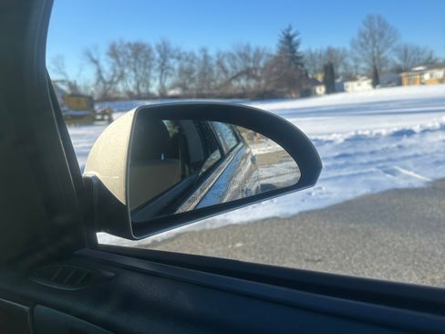 Used 2007 Chevrolet Impala LT image 16