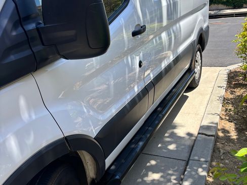 Used 2023 Ford Transit 250 Low Roof w/ Exterior Upgrade Package RWD image 16