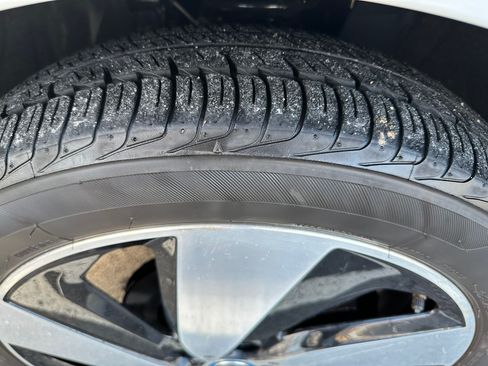 Used 2019 BMW i3 w/ Range Extender image 8