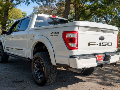 Used 2022 Ford F150 Lariat w/ Equipment Group 502A High image 4