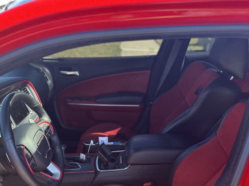 Used 2016 Dodge Charger R/T Scat Pack w/ Technology Group image 26