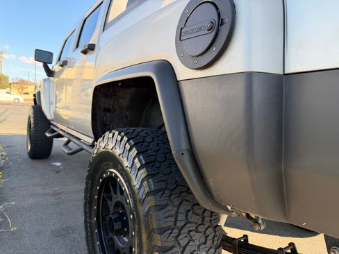 Used 2009 HUMMER H3T Alpha AWD/4WD image 21