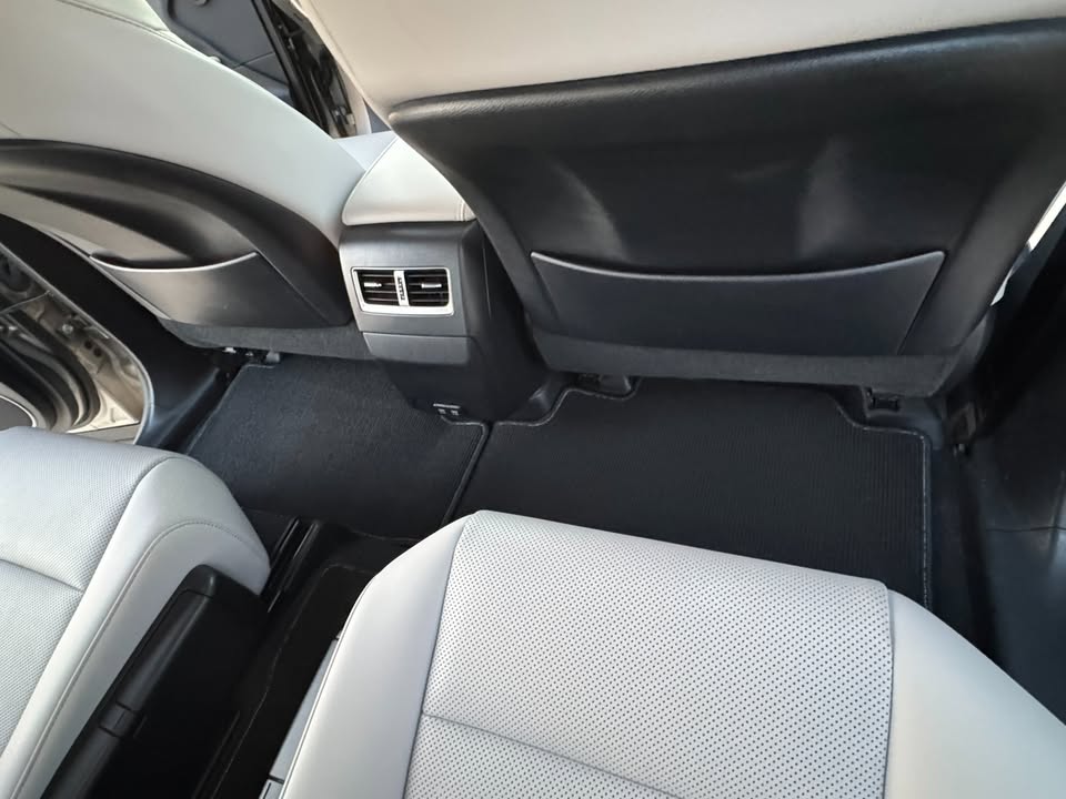 Used 2021 Lexus RX 350L Premium w/ Premium Package AWD/4WD image 18