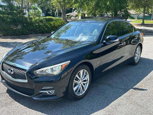 Used 2015 INFINITI Q50 Premium w/ All Weather Package RWD image 8