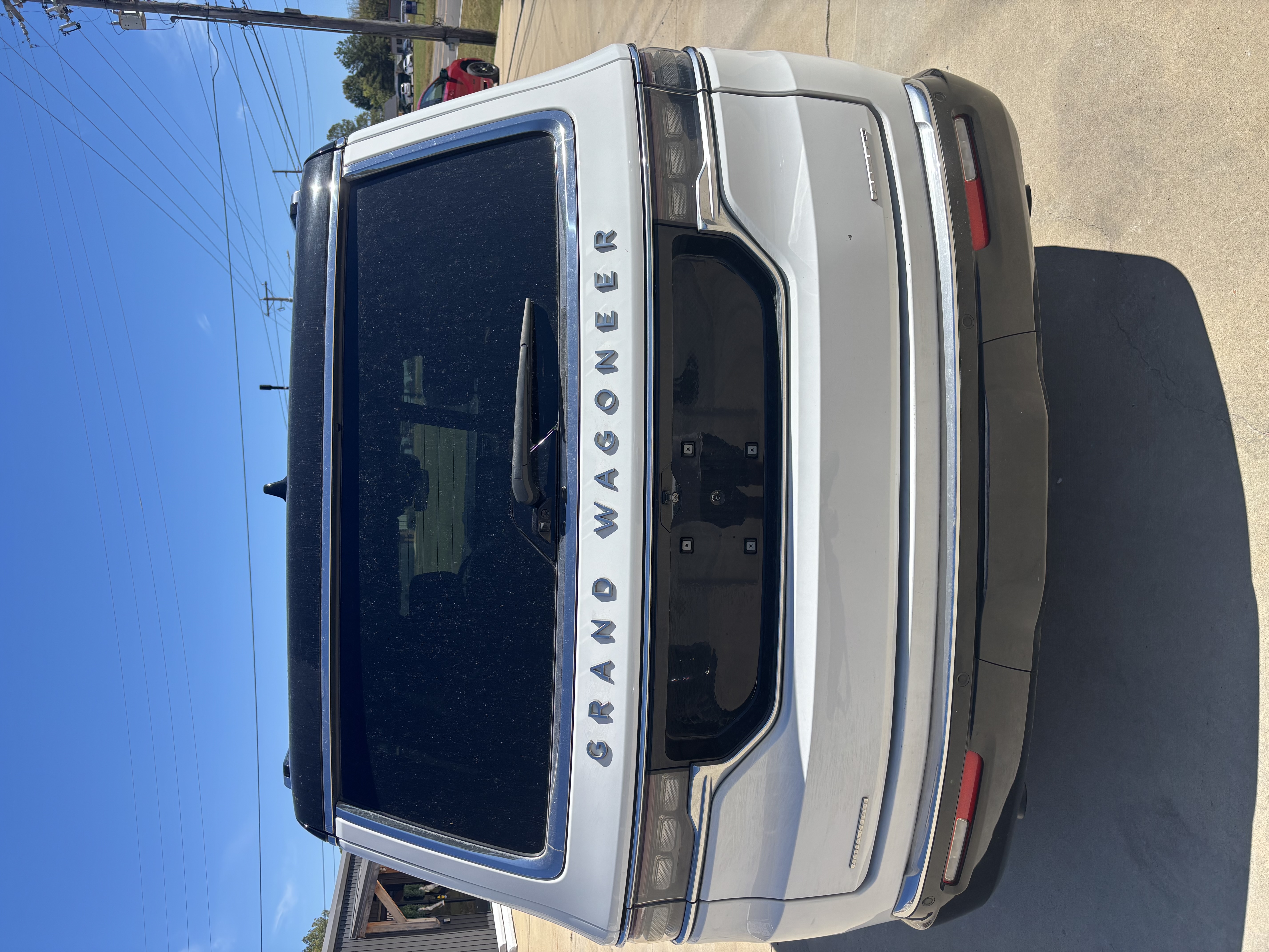 Used 2023 Jeep Grand Wagoneer Series II AWD/4WD image 5