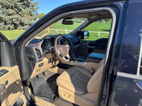 Used 2019 Ford F150 Lariat w/ Equipment Group 501A Mid image 12