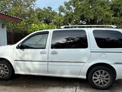 Used 2005 Buick Terraza CXL FWD image 5