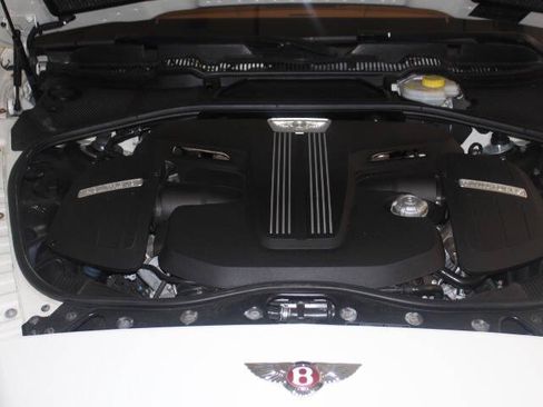 Used 2014 Bentley Continental GT image 16