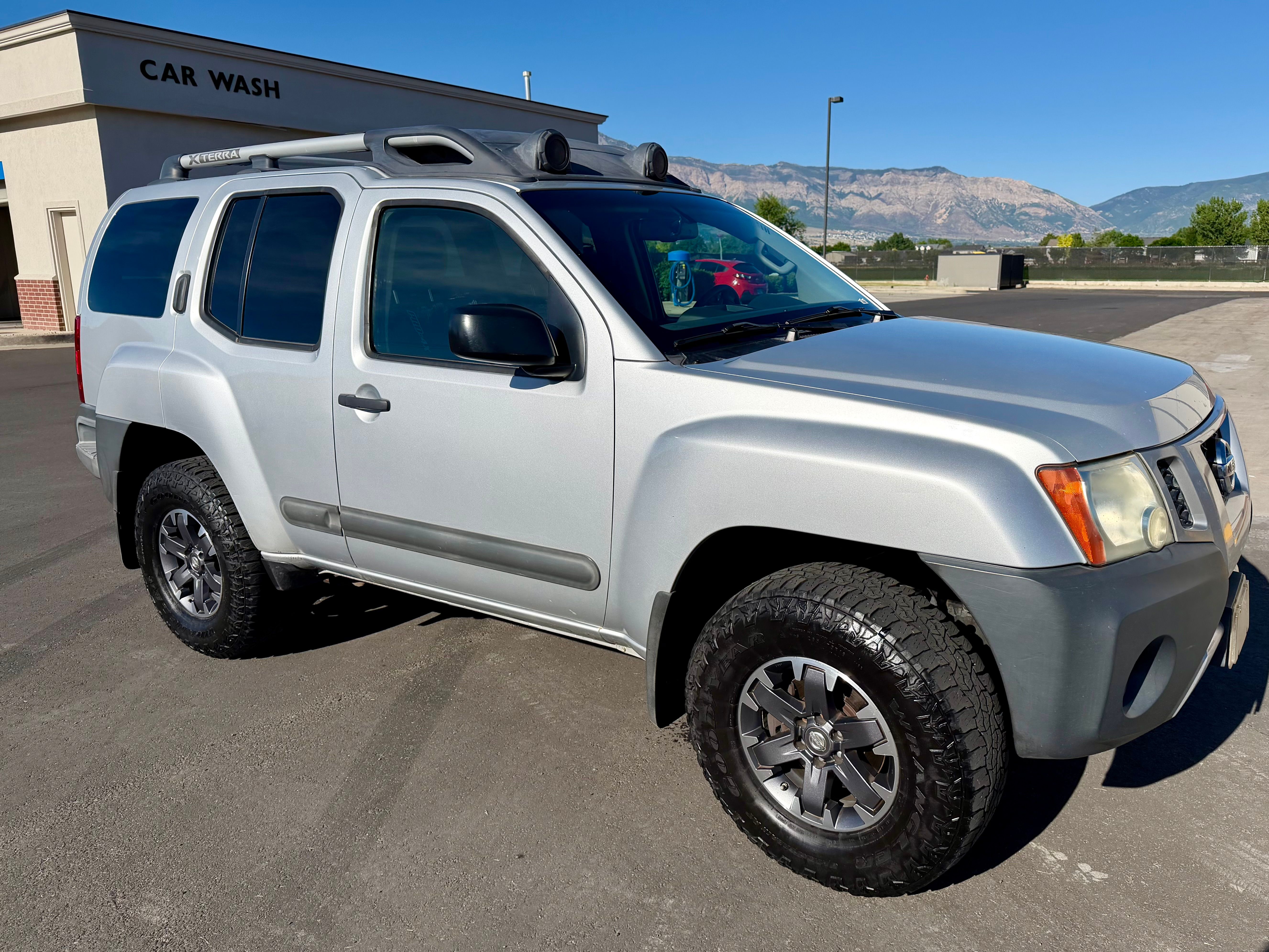 Used 2015 Nissan Xterra PRO-4X AWD/4WD image 1