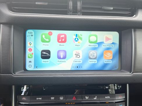 Used 2018 Jaguar XF S image 16