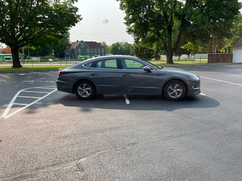 Used 2023 Hyundai Sonata SE image 4