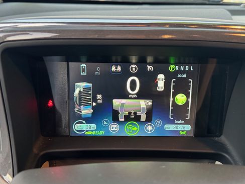 Used 2015 Chevrolet Volt Premium w/ Premium Trim Package image 20