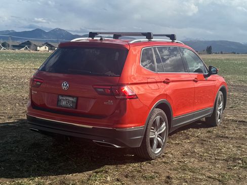 Used 2018 Volkswagen Tiguan SEL Premium image 5
