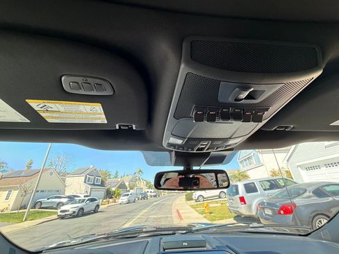 Used 2022 Ford F250 Lariat w/ Tremor Off-Road Package image 15